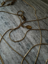 Load image into Gallery viewer, THE IVY STACKER CHAIN
